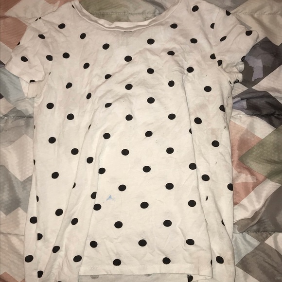 I’m selling this Polka dotted shirt - Picture 2 of 2